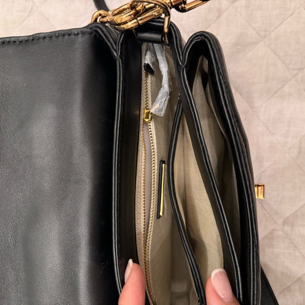 Tory Burch Black Quilted Leather Handbag - Picture 7 of 16